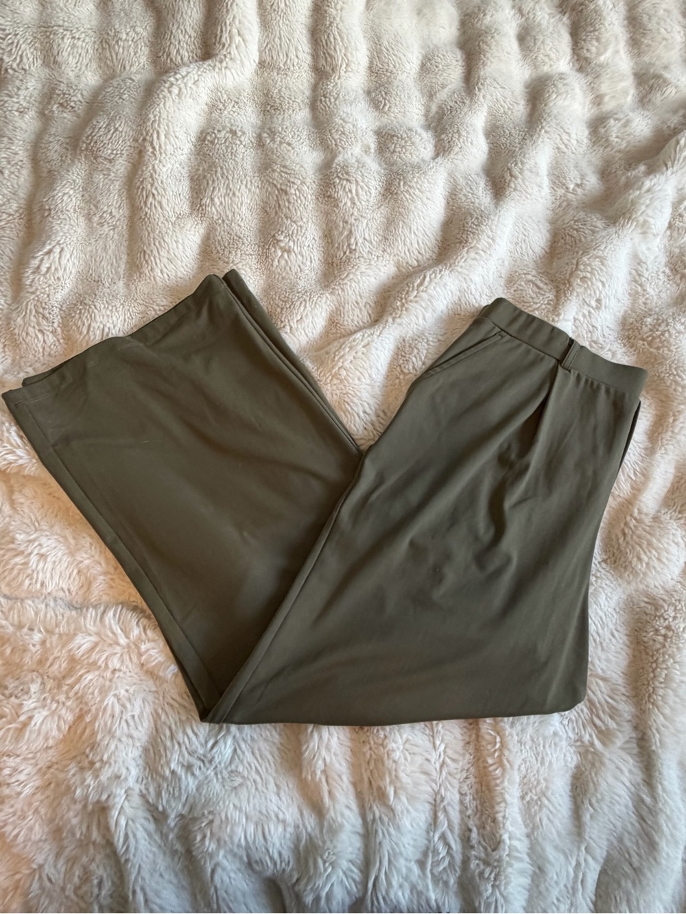 Bobeau 1X Grape Leaf Olive Green Wide Leg Pleat Pants NWT
